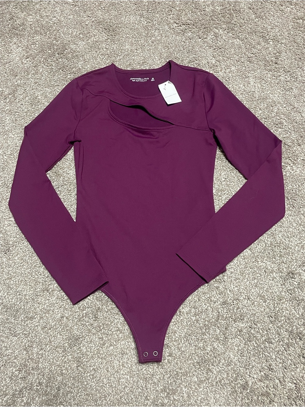 NWT Abercrombie & Fitch Asymmetrical Cut Out Bodysuit Women’s Size XS